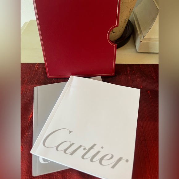 Cartier Women’s Roadster de Cartier Watch🩶 w/ Original boxes & Cleaning Kit - Picture 11 of 16